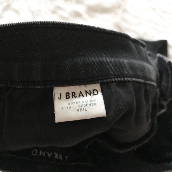 J Brand 620 Super Skinny Jeans in Veil - Picture 6 of 7